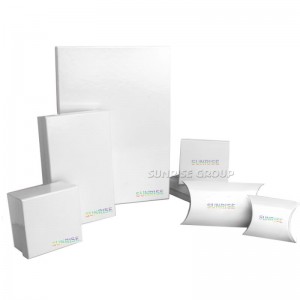 Lyxigt klart papper ren vit förpackning presentförpackning med anpassad logotyp